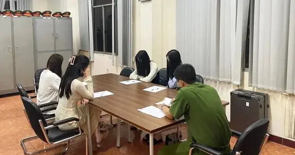 Người Mẫu Hpth Là Ai? Giải Mã Sức Ảnh Hưởng Và Sự Thật Về Hot Girl Hp Người Mẫu Hpth Là Ai? Giải Mã Sức Ảnh Hưởng Và Sự Thật Về Hot Girl Hp