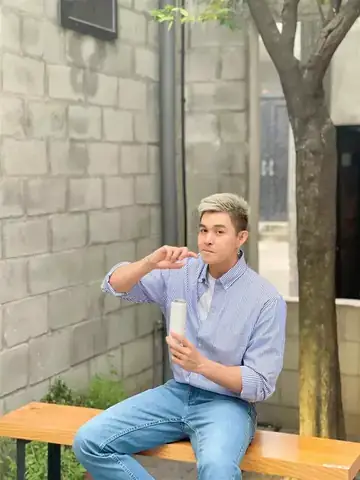 Jun Phạm Và Huỳnh Nhu: Câu Chuyện Tình Yêu Kín Tiếng Nhưng Rực Rỡ Của Nam Nghệ Sĩ Đa Tài