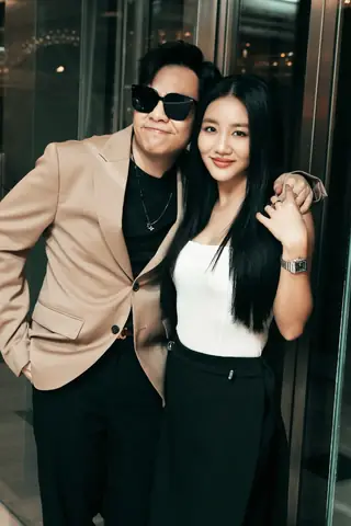 Người Yêu Của Văn Mai Hương Là Ai? Hành Trình Tình Cảm Và Lựa Chọn Riêng Tư