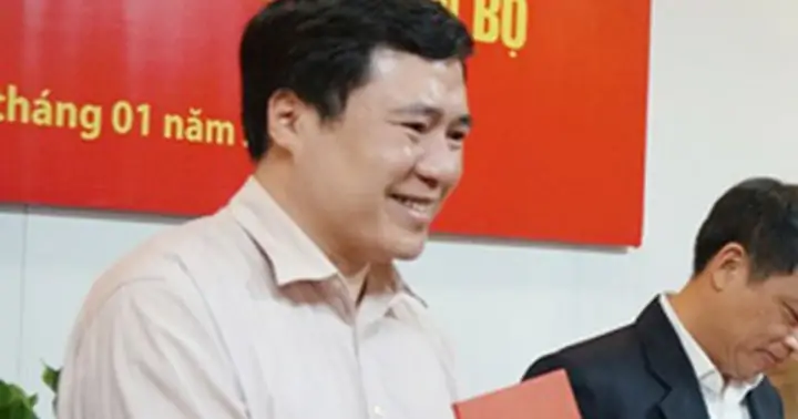 Nguyễn Sinh Nhật Tân Là Ai? Nguyễn Sinh Nhật Tân Là Ai?