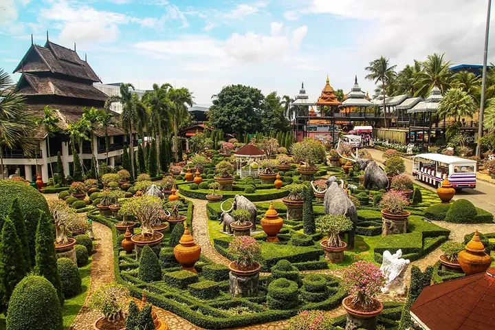 Nong Nooch Là Ai? Tìm Hiểu Về Khu Vườn Nhiệt Đới Nong Nooch Pattaya Nổi Tiếng Thế Giới