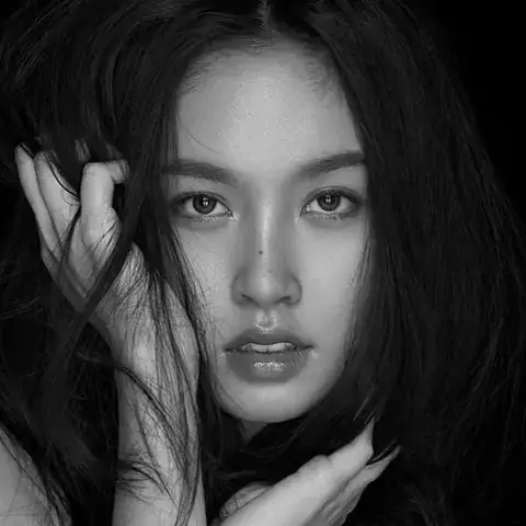 Nong Poy Là Ai: Hành Trình Trở Thành Biểu Tượng Nhan Sắc Chuyển Giới Châu Á