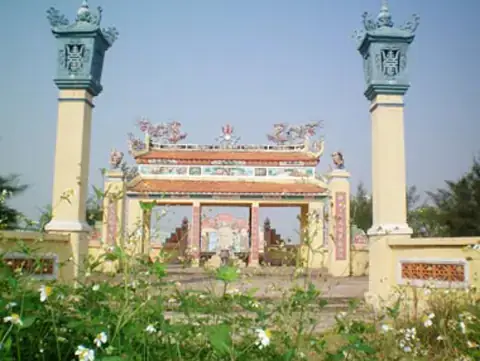 Tiểu Sử Và Sự Nghiệp Của Ông Ích Khiêm: Những Góc Nhìn Toàn Diện