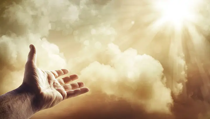 Ông Trời Là Ai? Sự Thật Về Tín Ngưỡng Thờ Trời Của Người Việt Ông Trời Là Ai? Sự Thật Về Tín Ngưỡng Thờ Trời Của Người Việt