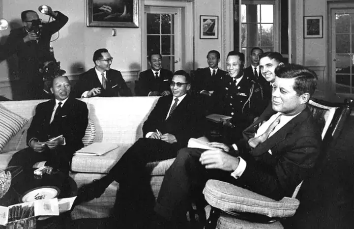 Park Chung Hee: Cuộc Đời, Sự Nghiệp Và Di Sản Phức Tạp Của Vị Cựu Tổng Thống Hàn Quốc