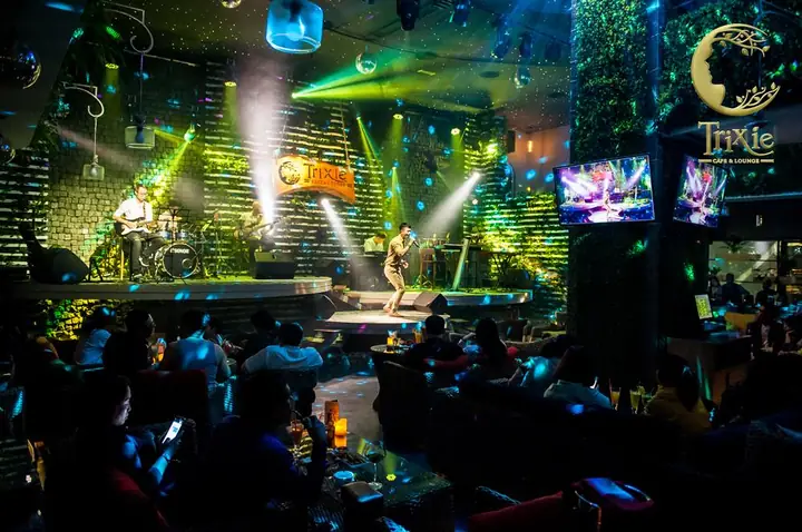 Phạm Đình Thái Ngân: Hành Trình Từ Giọng Ca Indie Đến Ngôi Sao Làn Sóng Mới