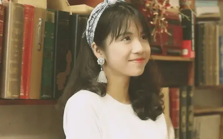 Phạm Tường Lan Thy Là Ai: Hành Trình Từ “hot Girl Ống Nghiệm” Đến Chuyên Gia Trẻ