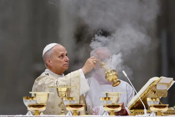 Phụ Nữ Là Ai: Vẻ Đẹp, Giá Trị Và Vai Trò Đa Dạng Trong Xã Hội Hiện Đại