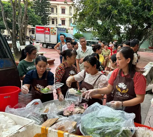 Phương Thoa Hải Phòng Là Ai? Hành Trình Từ Hot Tiktoker Đến Gương Mặt Đa Tài Của Giới Trẻ Phương Thoa Hải Phòng Là Ai? Hành Trình Từ Hot Tiktoker Đến Gương Mặt Đa Tài Của Giới Trẻ