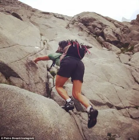 Pietro Boselli: Tiểu Sử Cuộc Đời Và Hành Trình Từ Giáo Viên Toán Đến Siêu Mẫu Toàn Cầu Pietro Boselli: Tiểu Sử Cuộc Đời Và Hành Trình Từ Giáo Viên Toán Đến Siêu Mẫu Toàn Cầu