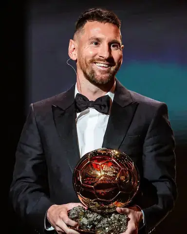 Lionel Messi Và Hành Trình Lịch Sử Giành Quả Bóng Vàng 2023: Cú Hat-trick Danh Hiệu Cuối Cùng?