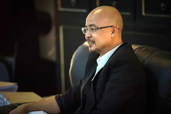 Khám Phá Ý Nghĩa Của "nhà": Nơi Bình Yên Hay Nỗi Buồn Vô Hạn?