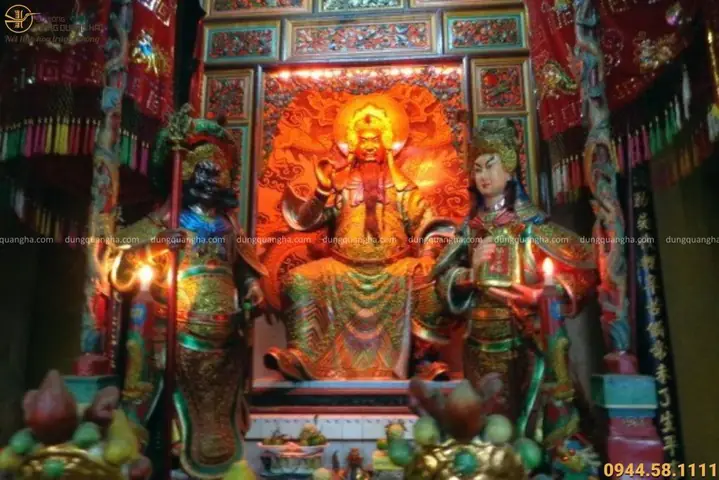 Quan Thánh Đế Quân: Nguồn Gốc, Ý Nghĩa Tâm Linh Và Vai Trò Trong Văn Hóa Phương Đông Quan Thánh Đế Quân: Nguồn Gốc, Ý Nghĩa Tâm Linh Và Vai Trò Trong Văn Hóa Phương Đông