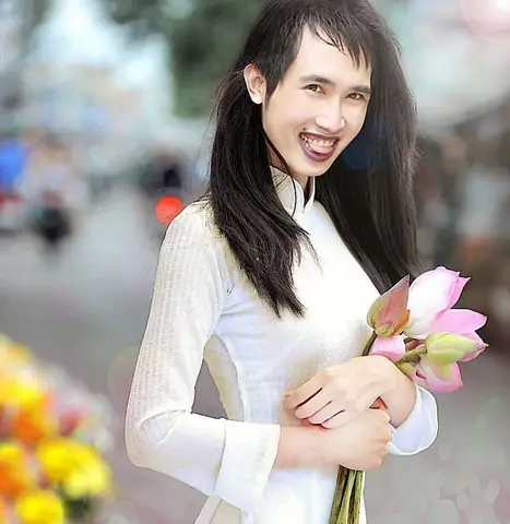 Robbey (lê Minh Mẫn) Là Ai? Hành Trình Từ Blogger Gây Sốt Đến Nhân Vật Đa Màu Trong Showbiz Việt