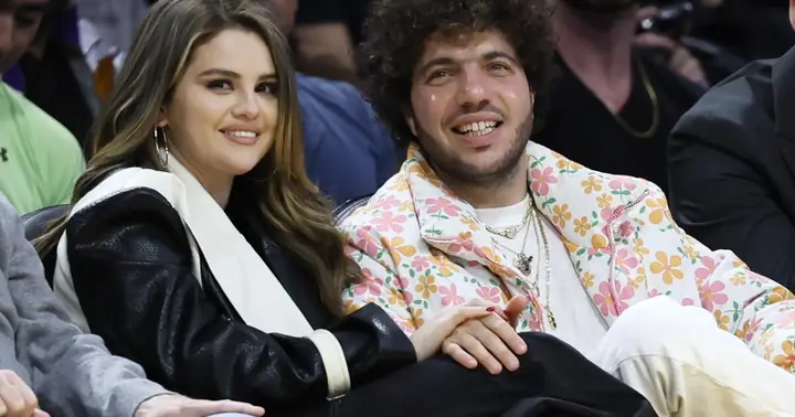 Selena Gomez Là Ai? Tiểu Sử, Sự Nghiệp Và Hành Trình Đến Với Hào Quang Selena Gomez Là Ai? Tiểu Sử, Sự Nghiệp Và Hành Trình Đến Với Hào Quang