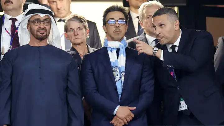 Sheikh Mansour Là Ai? Tiểu Sử, Sự Nghiệp Và Khối Tài Sản Khổng Lồ