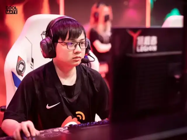 Sofm Là Ai? Hành Trình Từ Thần Đồng Lmht Đến Hlv Trưởng Đtqg Việt Nam