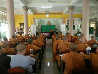 Sư Cô Tâm Tâm Là Ai: Tiểu Sử, Sự Nghiệp Hoằng Pháp Và Góc Nhìn Tâm Linh