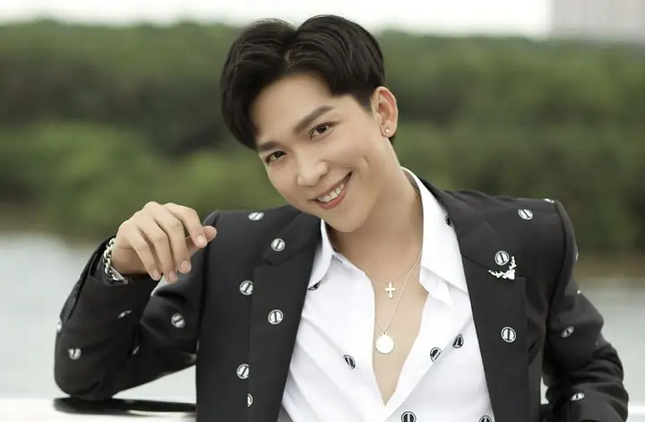 Tăng Phúc Là Ai? Hành Trình Vượt Lên Từ Bản Cover Đến Ca Sĩ Chuyên Nghiệp