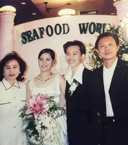 Lê Thanh Hương: Vợ Hoài Linh Là Ai? Chân Dung Cuộc Sống Kín Tiếng Đằng Sau Hào Quang Sân Khấu Lê Thanh Hương: Vợ Hoài Linh Là Ai? Chân Dung Cuộc Sống Kín Tiếng Đằng Sau Hào Quang Sân Khấu