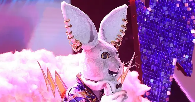 Thỏ Xỏ Khuyên Là Ai? Nguồn Gốc, Ý Nghĩa Và Vai Trò Trong Phong Thủy