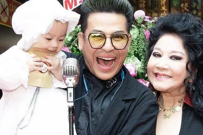 Thúy Nga Paris Là Ai? Tiểu Sử, Sự Nghiệp Và Đời Tư Nghệ Sĩ Hài Nổi Tiếng Thúy Nga Paris Là Ai? Tiểu Sử, Sự Nghiệp Và Đời Tư Nghệ Sĩ Hài Nổi Tiếng