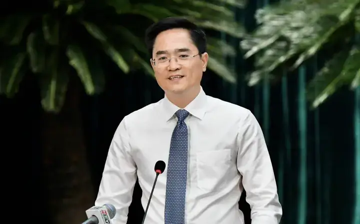 Trần Hoàng Quân Là Ai? Tiểu Sử, Sự Nghiệp Cầu Thủ Và Đời Tư Kín Tiếng Trần Hoàng Quân Là Ai? Tiểu Sử, Sự Nghiệp Cầu Thủ Và Đời Tư Kín Tiếng