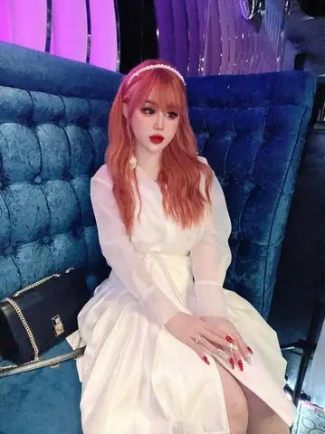 Trần My Là Ai? Tiểu Sử Và Hành Trình Gây Tranh Cãi Của Hot Girl Livestream