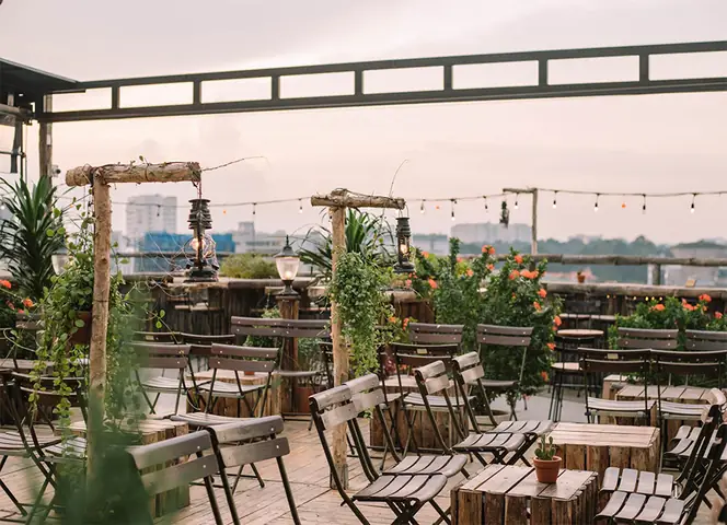 Thiết Kế Nội Thất Phù Hợp Với Không Gian Đặc Thù Của Quán