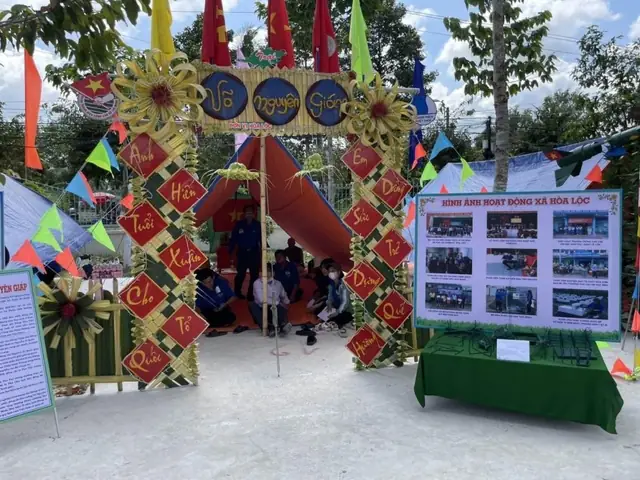 Làm Cổng Trại Tre Trong Những Ngày Hội Truyền Thống Và Lễ Tết Làm Cổng Trại Tre Trong Những Ngày Hội Truyền Thống Và Lễ Tết