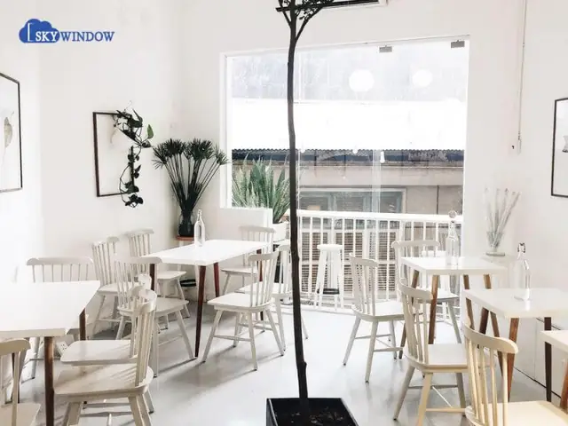 Cửa Kính Cường Lực Không Khung