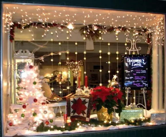 Cách Trang Trí Cửa Kính Shop Quần Áo Với Đèn Nhấp Nháy