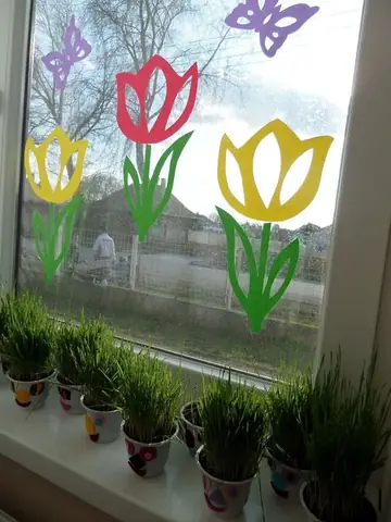 Trang-tri-cua-so-lop-hoc-mam-non-dep