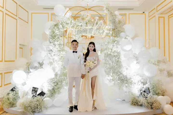 Trang Trí Gia Tiên Có Bóng Nổ