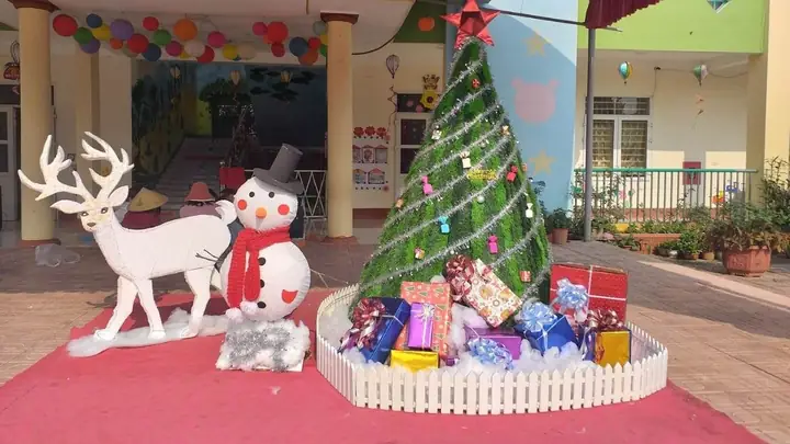 100+ Ý Tưởng Trang Trí Noel Mầm Non Đáng Yêu, Ấm Áp 100+ Ý Tưởng Trang Trí Noel Mầm Non Đáng Yêu, Ấm Áp