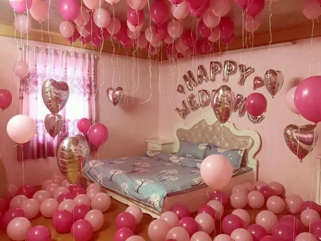 Các Mẫu Trang Trí Giường Cưới Bằng Bóng Bay Nào Đang Được Ưa Chuộng?