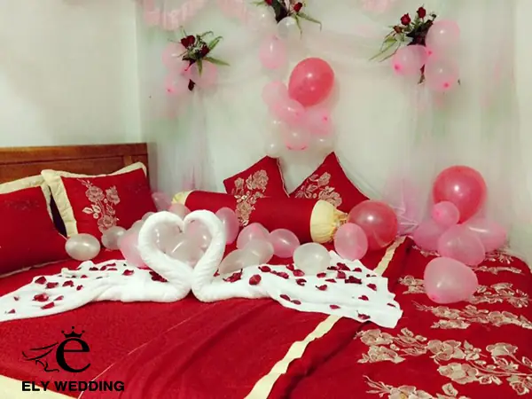 Các Mẫu Trang Trí Giường Cưới Bằng Bóng Bay Nào Đang Được Ưa Chuộng?