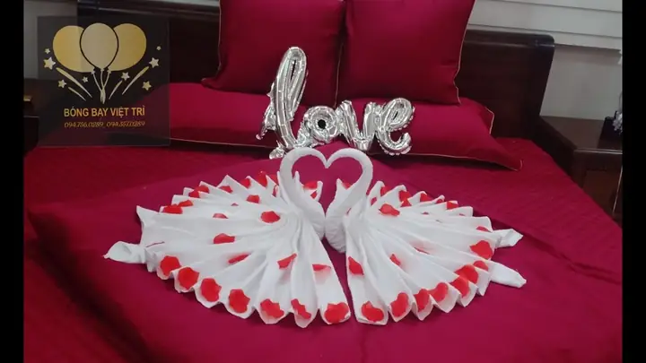 Các Mẫu Trang Trí Giường Cưới Bằng Bóng Bay Nào Đang Được Ưa Chuộng?