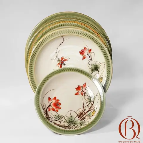 Vẽ Trang Trí Đĩa Tròn Hình Hoa Sen Như Thế Nào?