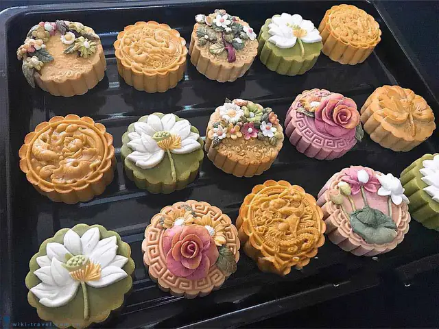 Trưng Bày Các Sản Phẩm Truyền Thống Trưng Bày Các Sản Phẩm Truyền Thống