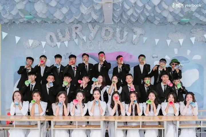 Tổng Hợp Các Background Kỷ Yếu Đẹp Cho Lớp - 2mom Studio