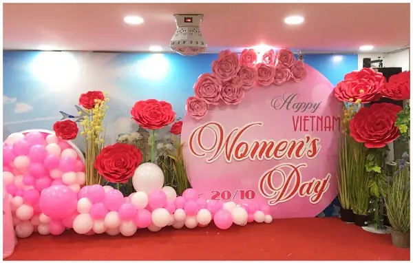 Quả Dứa Trang Trí Món Ăn Ngày 20/10 Như Thế Nào?