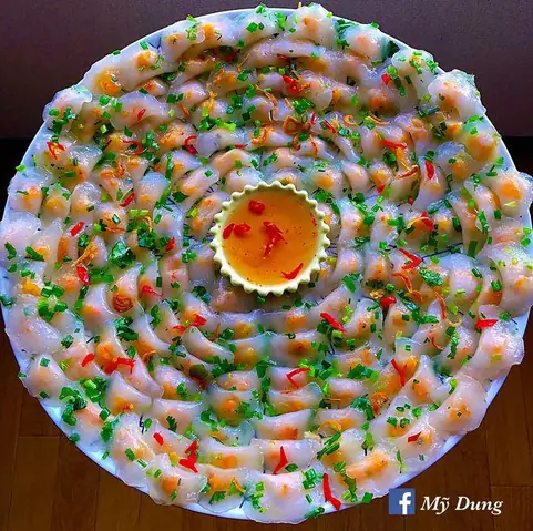 Tóc Tiên Khéo Léo Làm Gỏi Cuốn Có Màu Tím Hồng Đẹp Mắt, Hóa Ra Là Nhờ Thứ Này Tóc Tiên Khéo Léo Làm Gỏi Cuốn Có Màu Tím Hồng Đẹp Mắt, Hóa Ra Là Nhờ Thứ Này