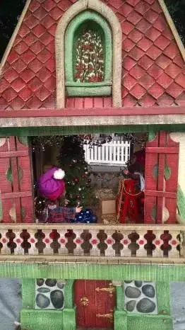 Ngôi Nhà Yêu Tinh - Christmas In The Park Ngôi Nhà Yêu Tinh - Christmas In The Park