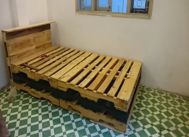 Một Số Sản Phẩm Từ Gỗ Thông Pallet Cũ Sau Khi Hoàn Thiện