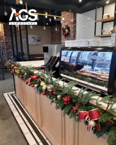 Tại Sao Trang Trí Noel Là Yếu Tố Then Chốt Cho Quán Trà Sữa?