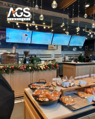 Trang Trí Trần Nhà Và Không Gian Trên Cao