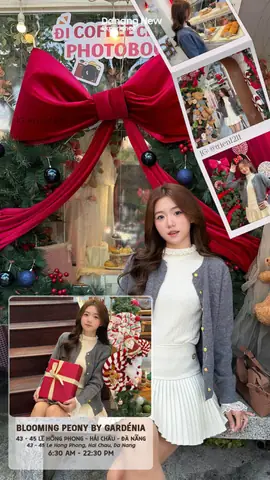 Blooming Peony By Gardénia