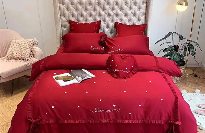 Tổ Chức Một Buổi Lễ Cưới Mùa Hè Cần Lưu Ý Những Điều Gì Về Trang Trí Phòng Cưới?