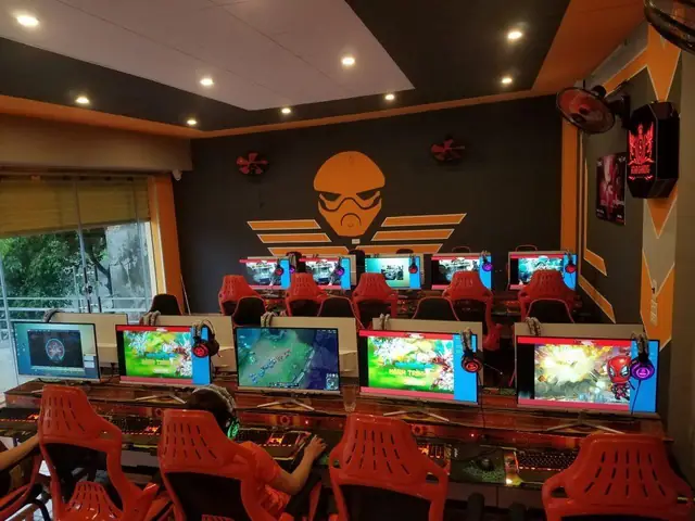 1/ Trang Trí Phòng Net Chuẩn Cyber Mini. 1/ Trang Trí Phòng Net Chuẩn Cyber Mini.